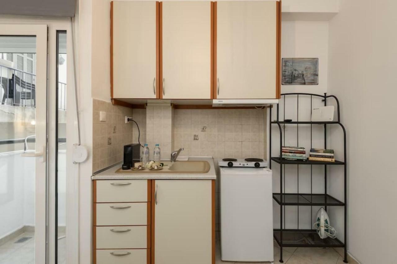 Central Studio! Fiber Wifi, Ac, Private, Self Check-In! Солун Екстериор снимка