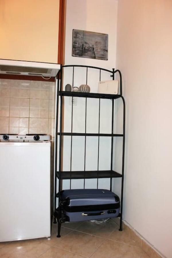 Central Studio! Fiber Wifi, Ac, Private, Self Check-In! Солун Екстериор снимка